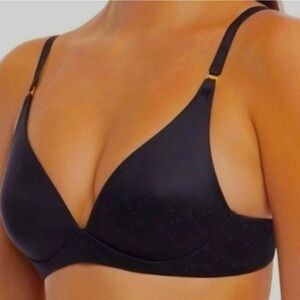 NWT Lauren Ralph Lauren Black Wired
NWT
Comfort T-Shirt Bra